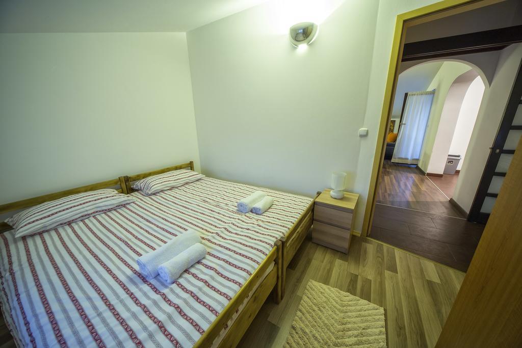 Apartments Michelle Umag Phòng bức ảnh