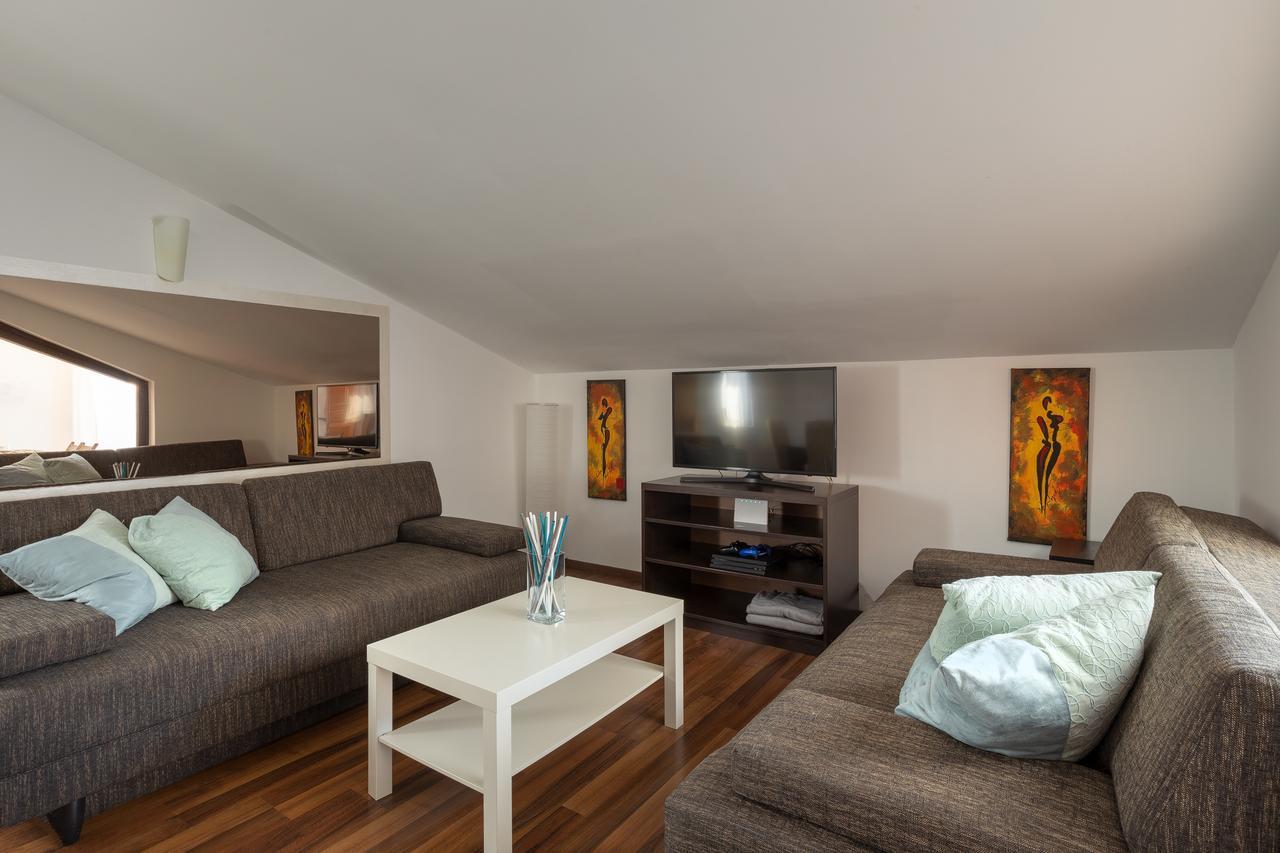 Apartments Michelle Umag Ngoại thất bức ảnh